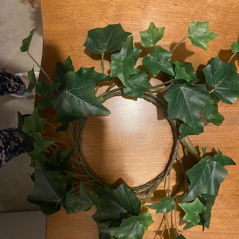 Green Ivy Candle Ring